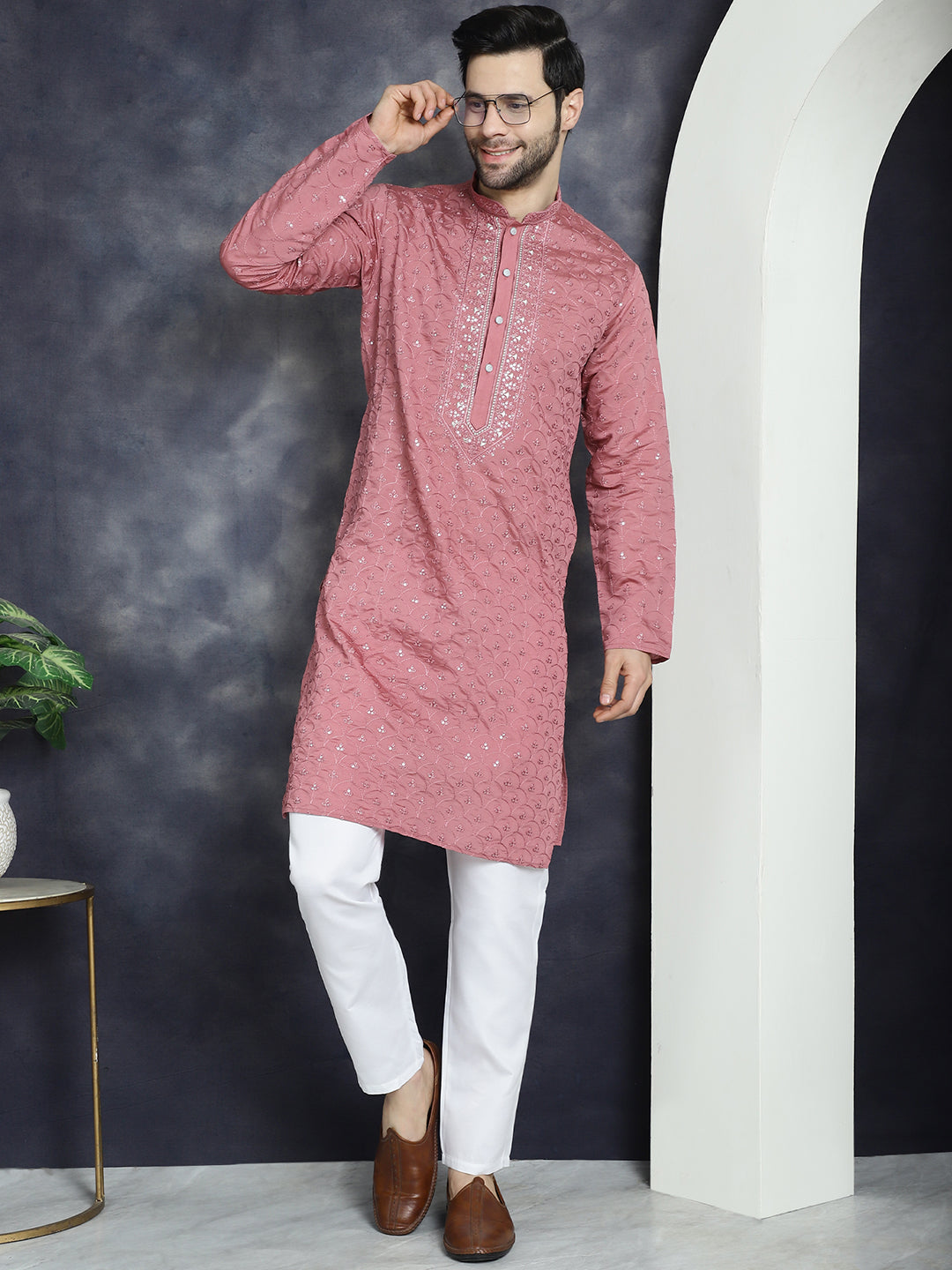 Men's Sequins Embroidered Kurta With Pyjama - Taantav