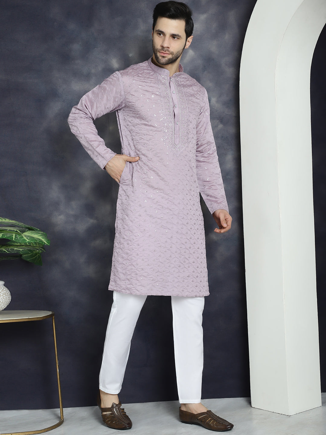 Men's Sequins Embroidered Kurta With Pyjama - Taantav