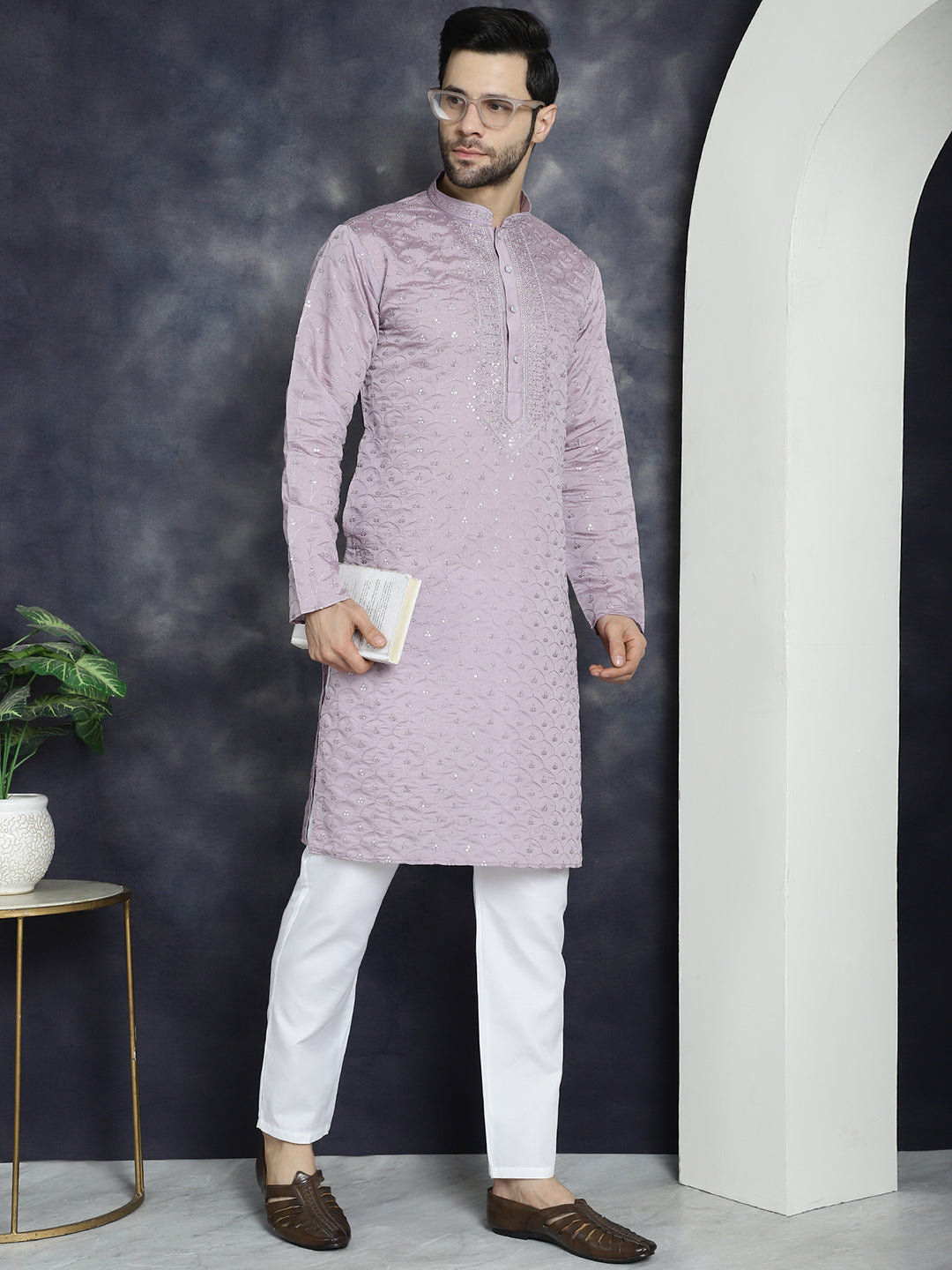 Men's Sequins Embroidered Kurta With Pyjama - Taantav