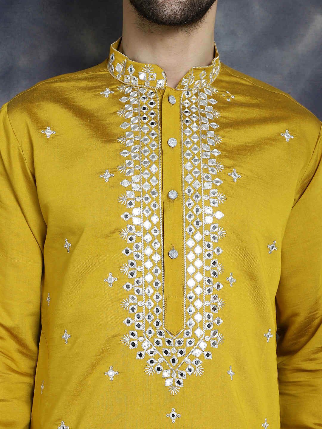 Men's Embroidered Kurta With Pyjama - Taantav