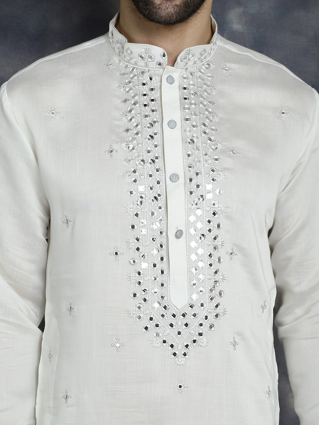 Men's Embroidered Kurta With Pyjama - Taantav