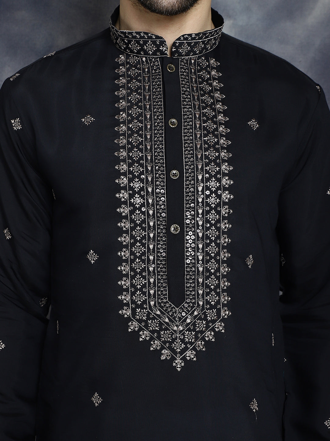 Men's Sequins Embroidered Kurta With Pyjama - Taantav