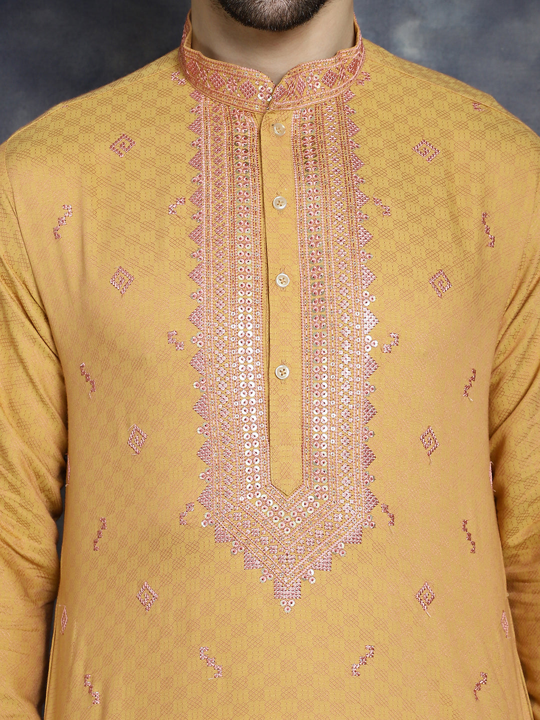 Men's Sequins Embroidered Kurta With Pyjama - Taantav