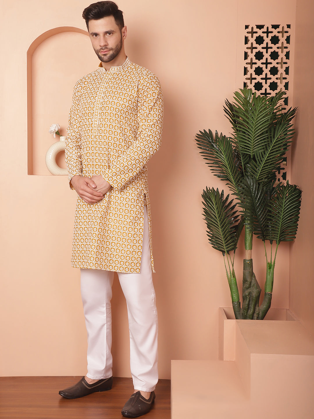 Men's Chikankari Pure Cotton Kurta with Pyjama - Taantav