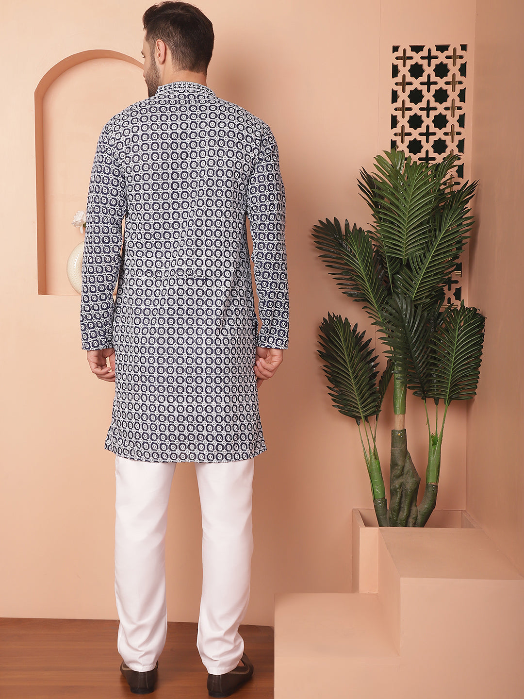 Men's Chikankari Pure Cotton Kurta with Pyjama - Taantav