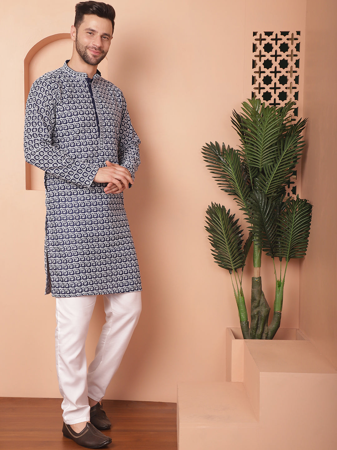 Men's Chikankari Pure Cotton Kurta with Pyjama - Taantav