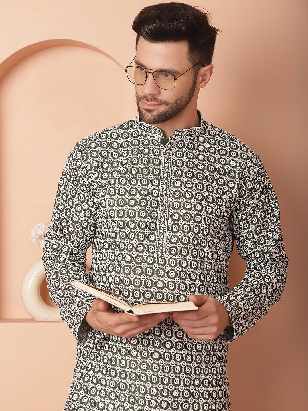 Men's Chikankari Pure Cotton Kurta with Pyjama - Taantav