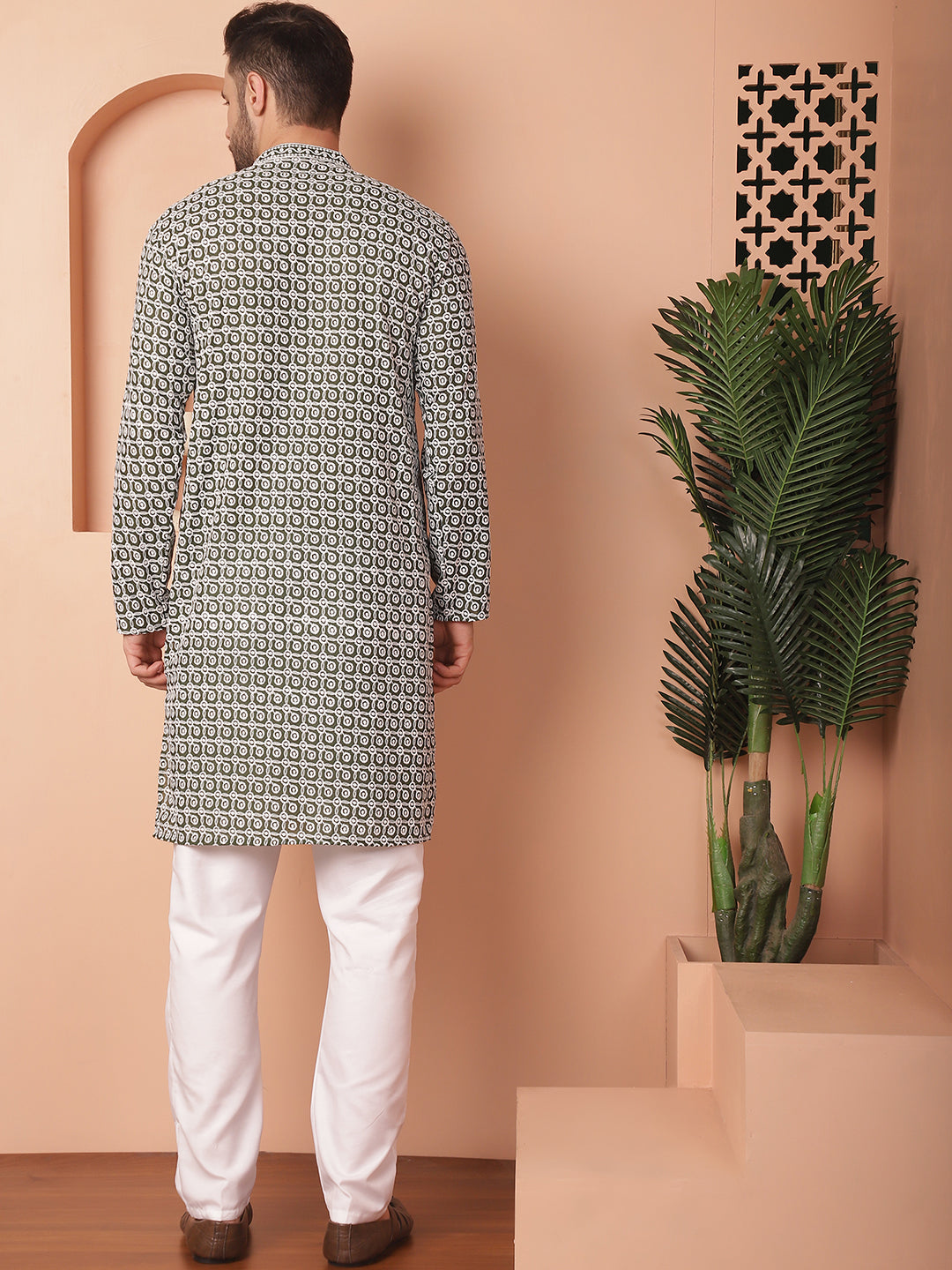 Men's Chikankari Pure Cotton Kurta with Pyjama - Taantav