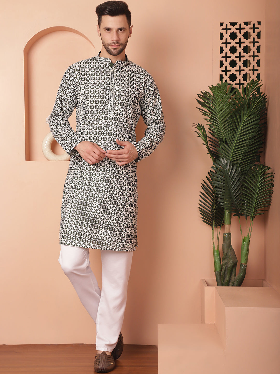 Men's Chikankari Pure Cotton Kurta with Pyjama - Taantav