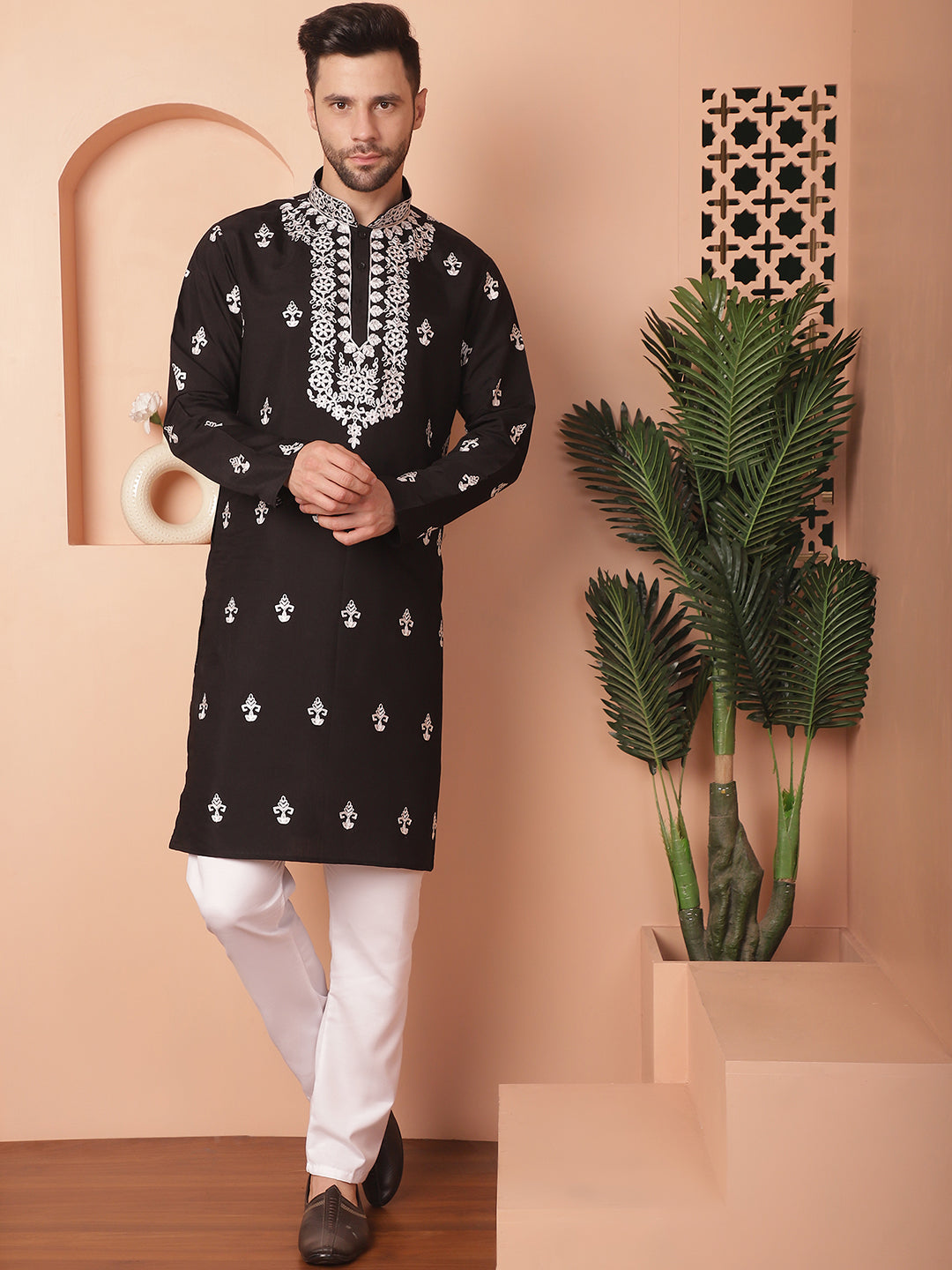 Men's Black Chikankari Embroidered Kurta With Pyjama - Taantav