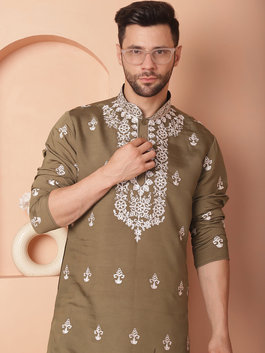 Men's Olive Chikankari Embroidered Kurta With Pyjama - Taantav