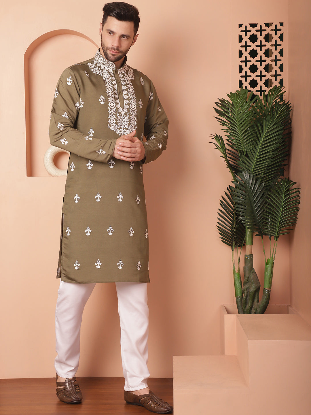 Men's Olive Chikankari Embroidered Kurta With Pyjama - Taantav