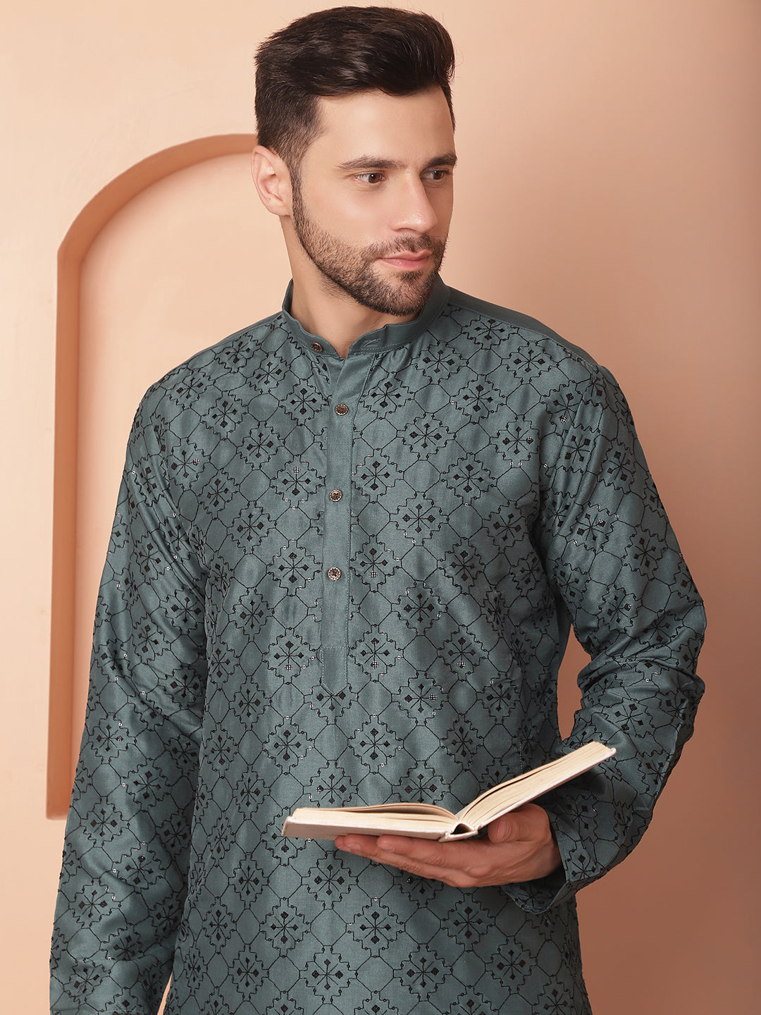 Men's Chikankari and Sequence Kurta with Pyjama - Taantav