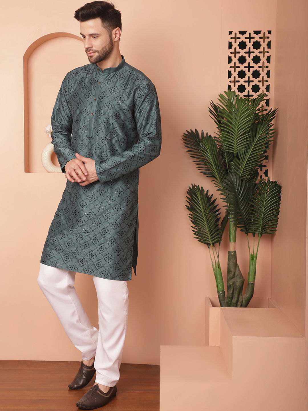 Men's Chikankari and Sequence Kurta with Pyjama - Taantav