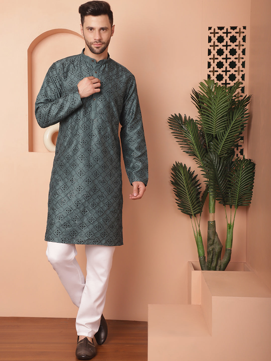 Men's Chikankari and Sequence Kurta with Pyjama - Taantav