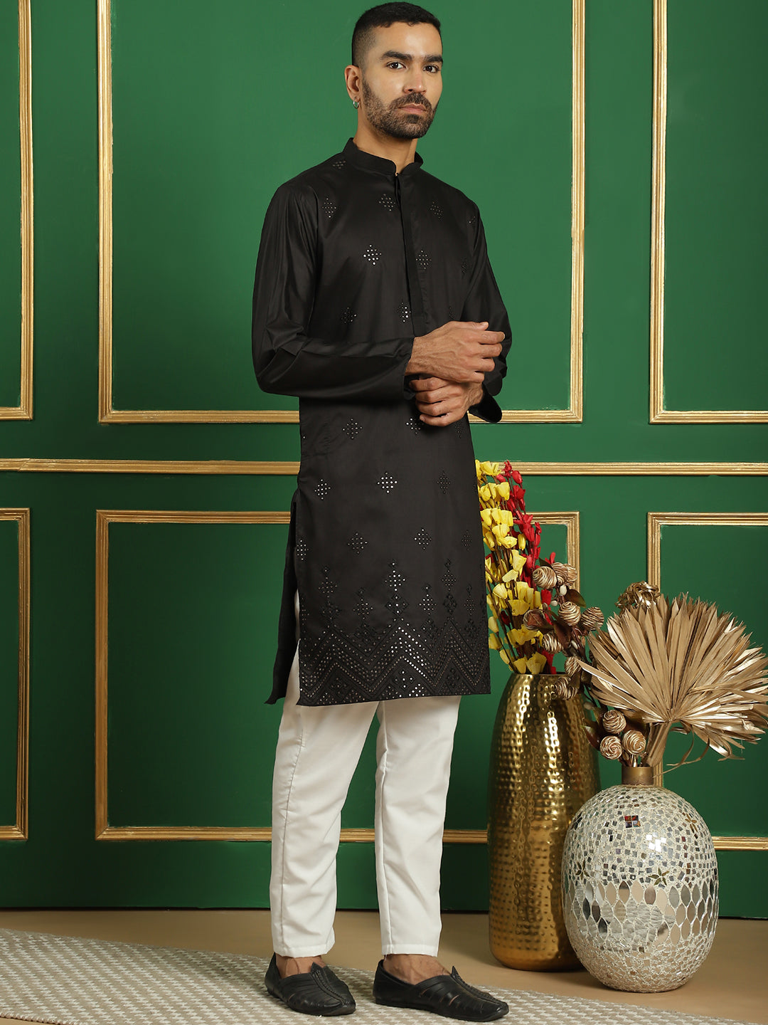 Men's Embroidered Kurta with Pyjama - Taantav