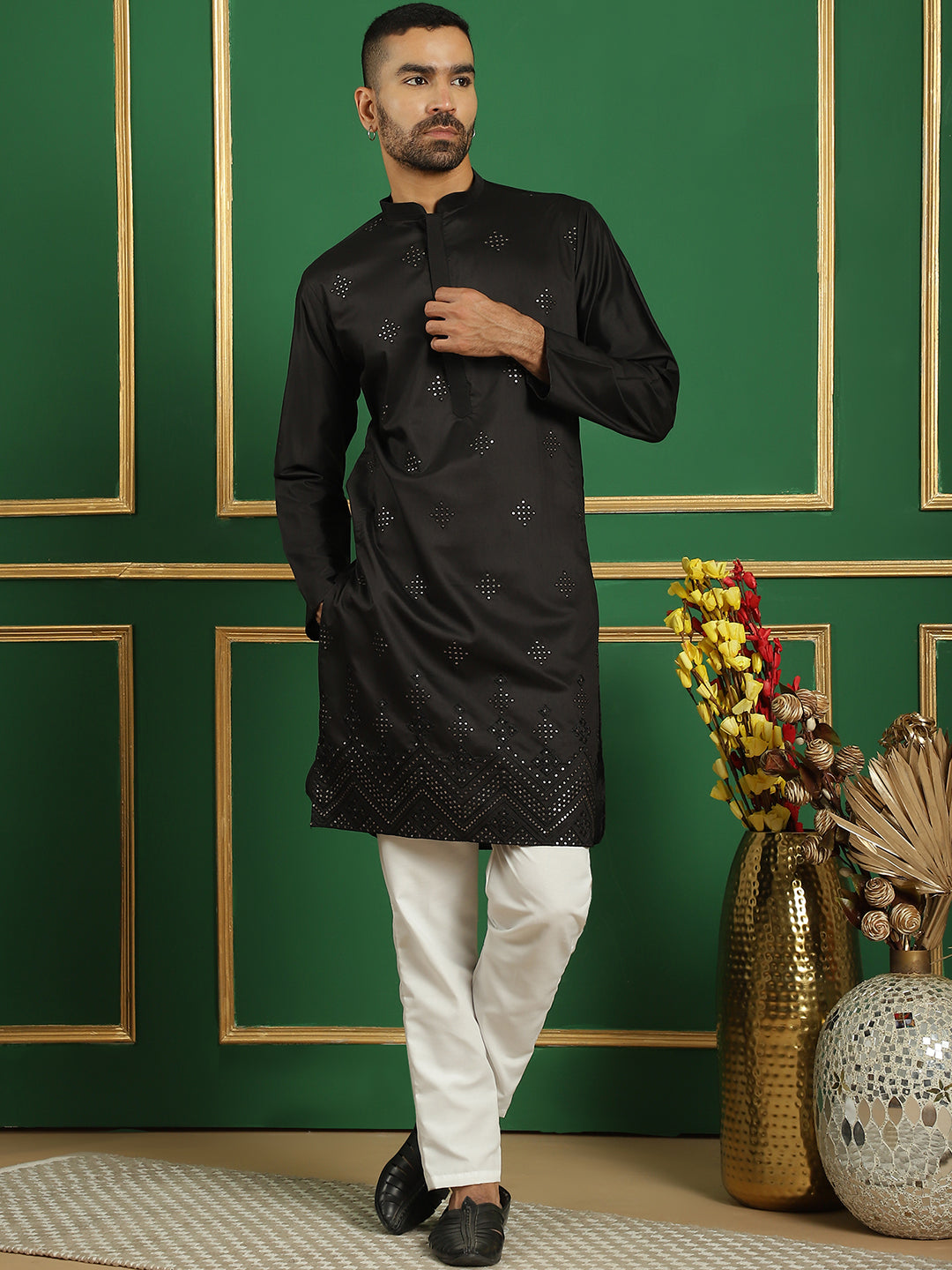 Men's Embroidered Kurta with Pyjama - Taantav