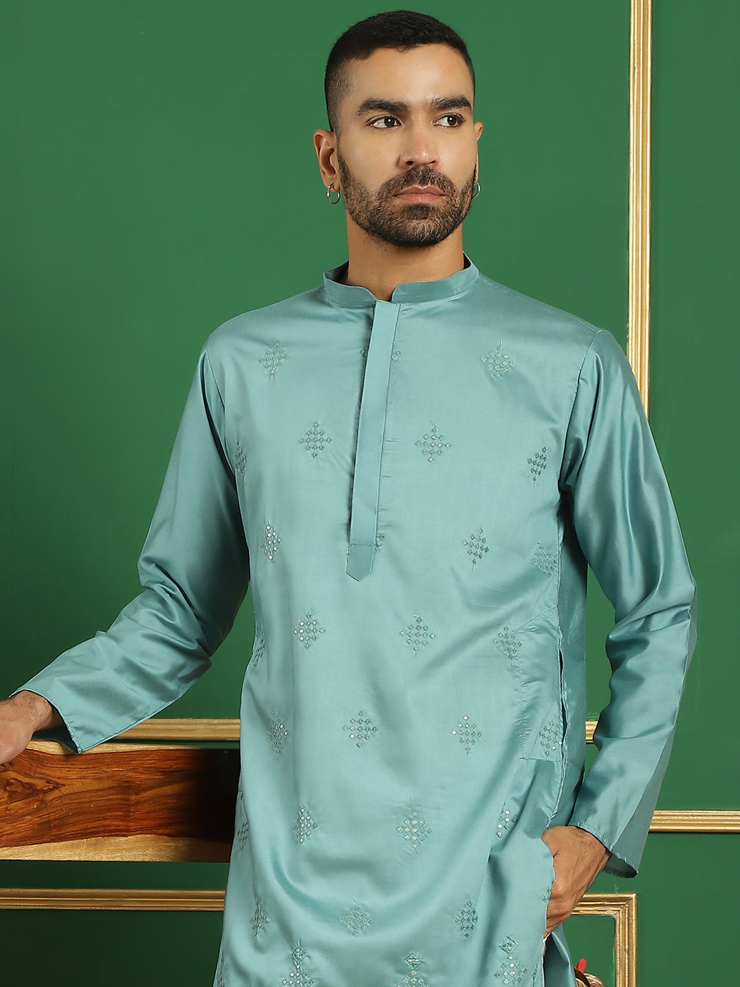 Men's Embroidered Kurta with Pyjama - Taantav