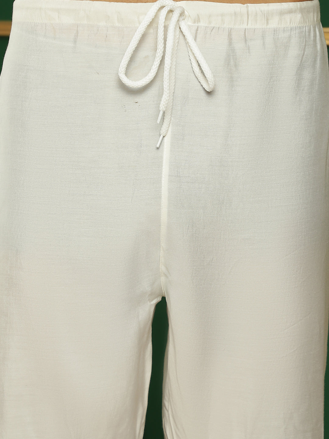 Men's Embroidered Kurta with Pyjama - Taantav