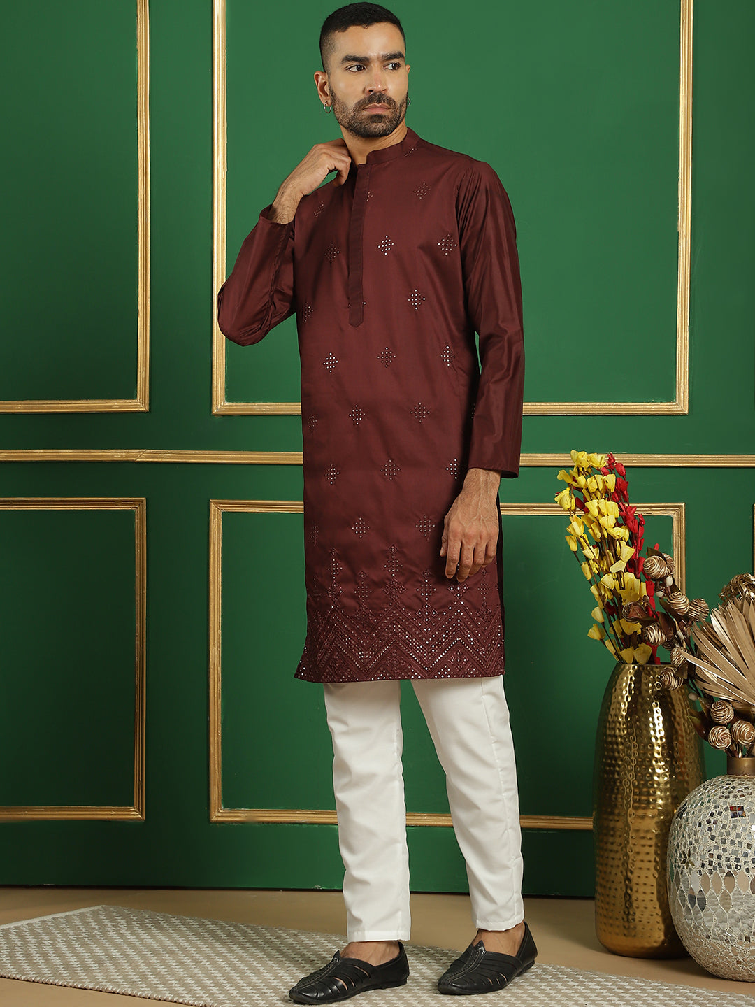 Men's Embroidered Kurta with Pyjama - Taantav