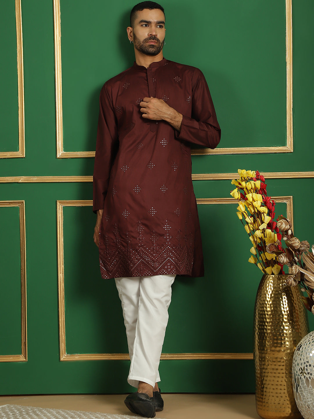 Men's Embroidered Kurta with Pyjama - Taantav