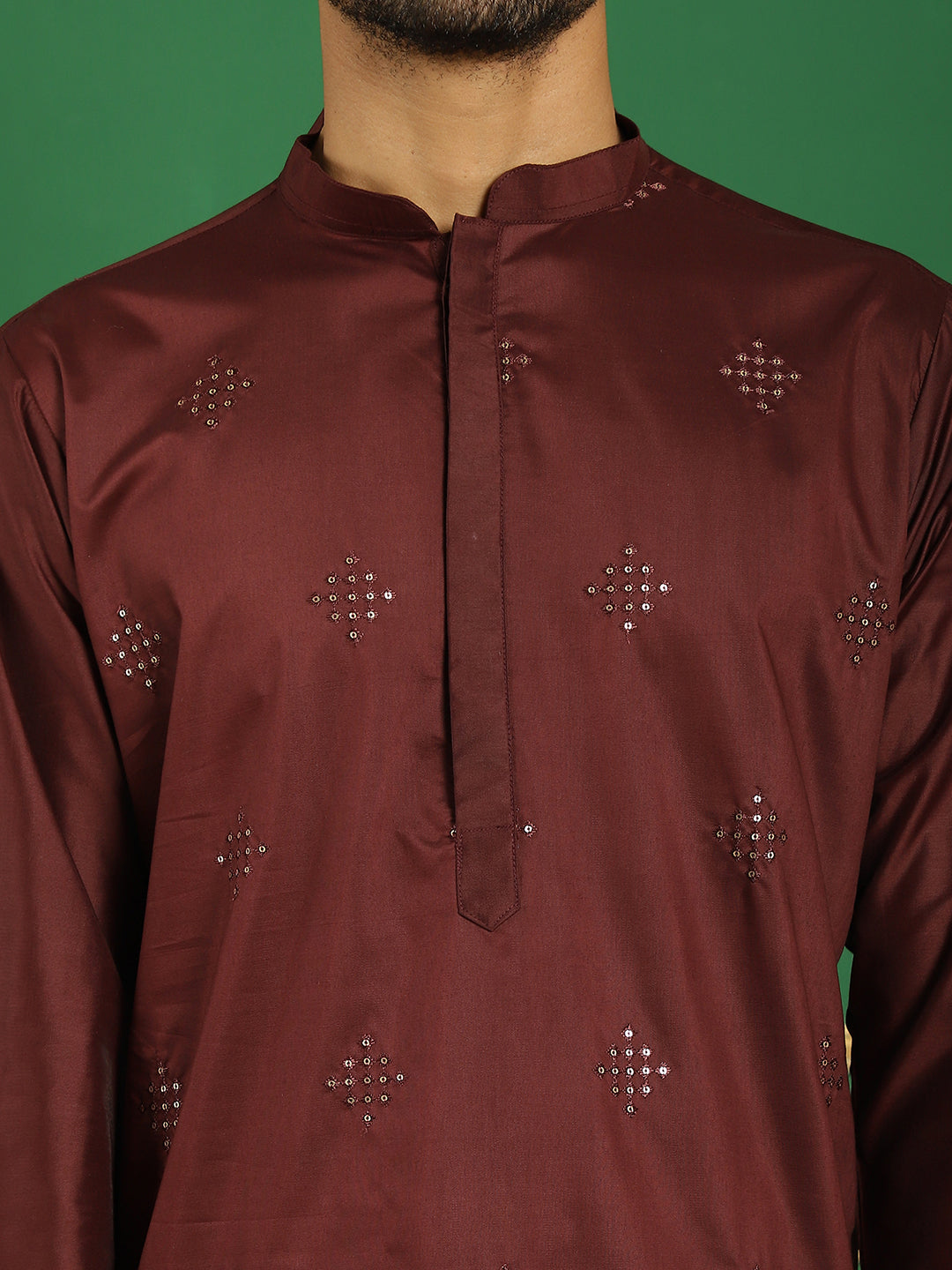 Men's Embroidered Kurta with Pyjama - Taantav