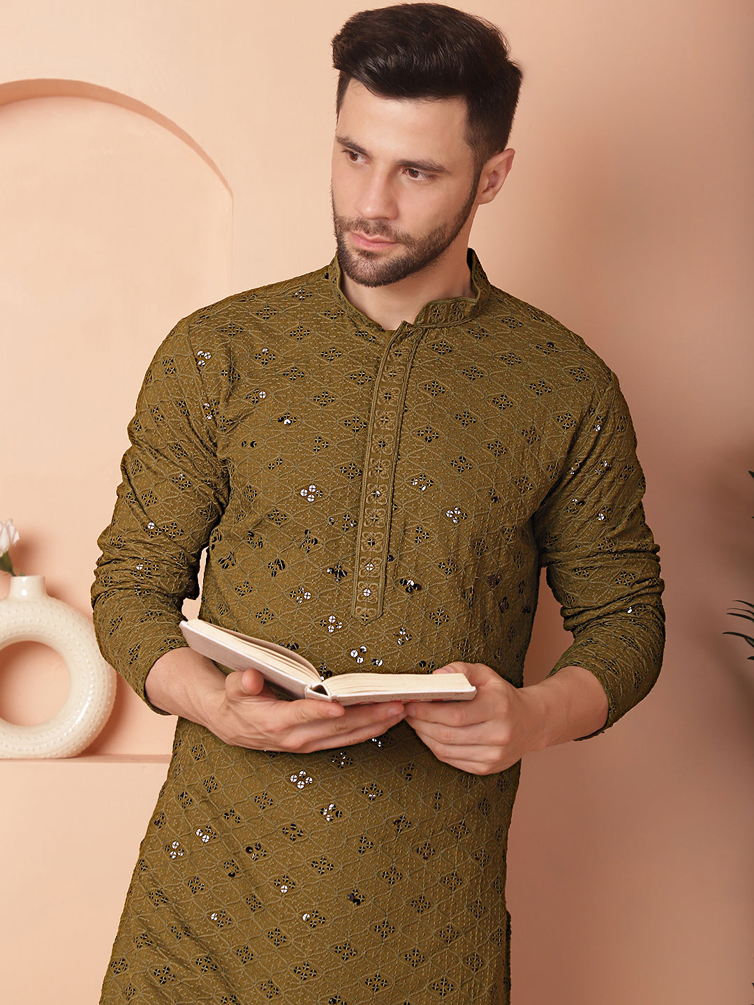 Men's Chikankari and Sequence Kurta with Pyjama - Taantav