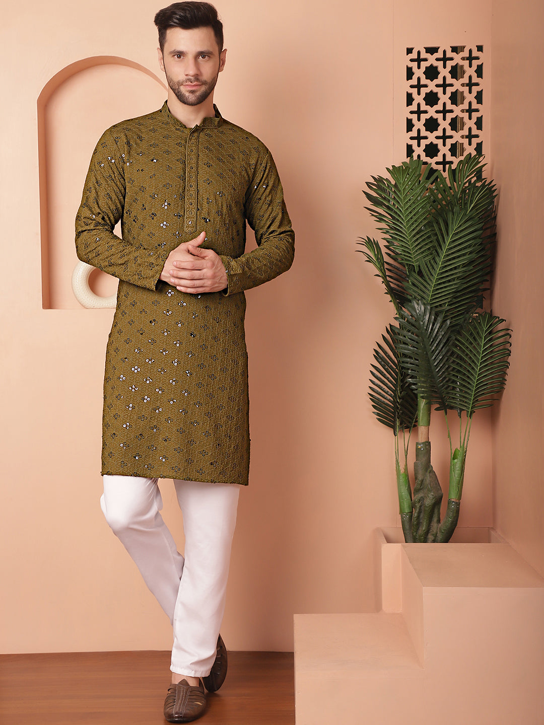 Men's Chikankari and Sequence Kurta with Pyjama - Taantav