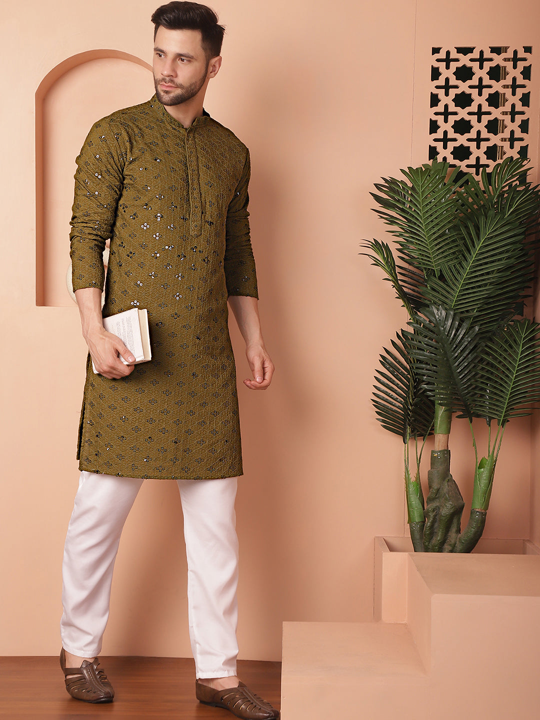 Men's Chikankari and Sequence Kurta with Pyjama - Taantav