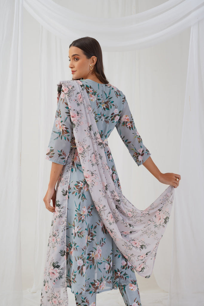 Women's Green Floral Printed Sequinned Kurta with Trousers & Dupatta & Belt