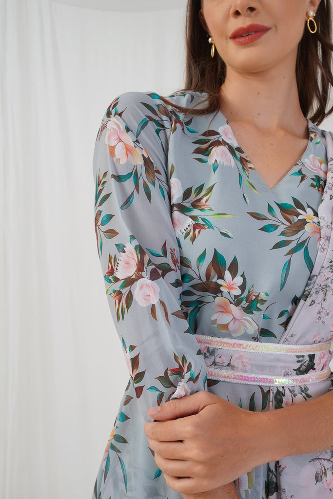 Women's Green Floral Printed Sequinned Kurta with Trousers & Dupatta & Belt