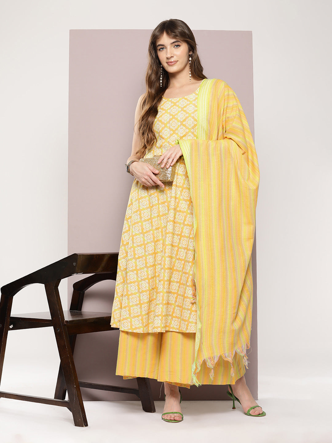 Women's Printed flared kurta palazzos dupatta set - Taantav