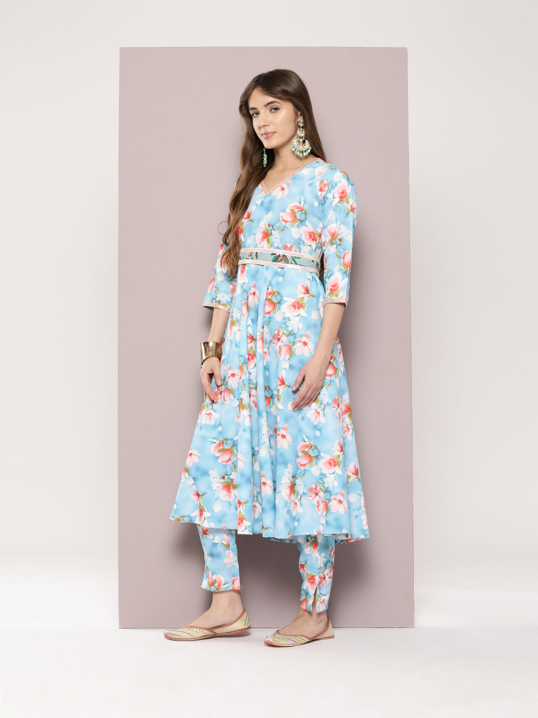 Women's Mirror work detailing, linen printed flared kurta with trousers and dupatta - Taantav