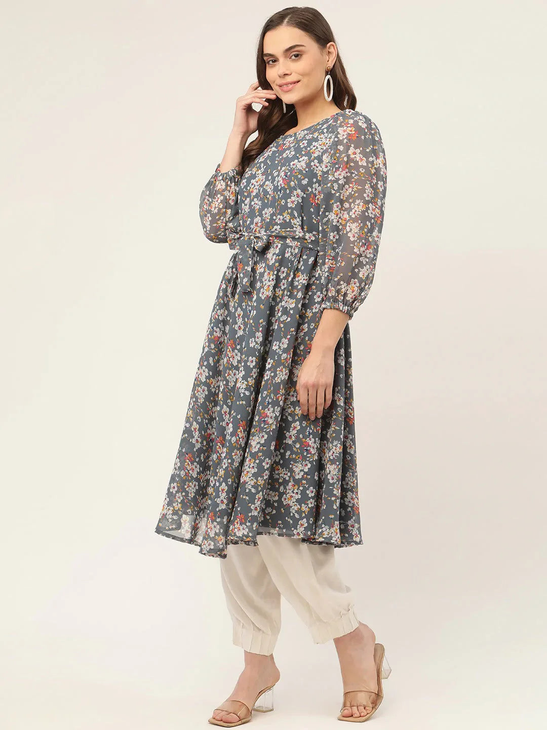 Women's Grey & White Georgette Floral Printed Kurta - Taantav