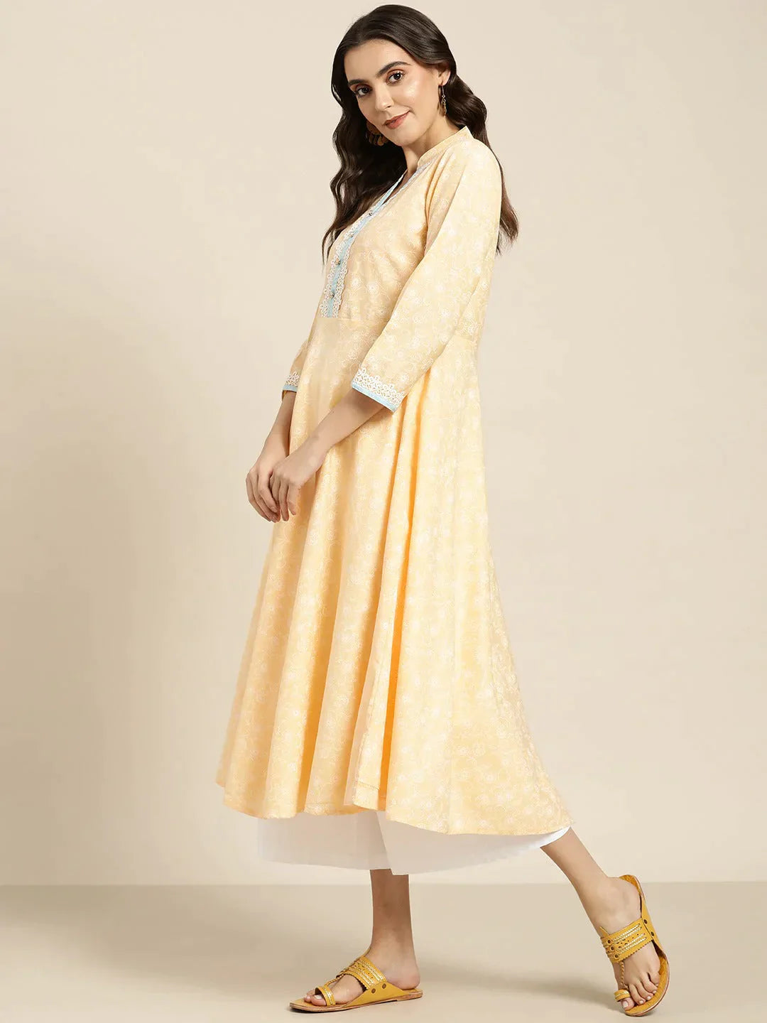 Women's Yellow & White Ethnic Motifs Printed Lace Detail Anarkali Kurta - Taantav