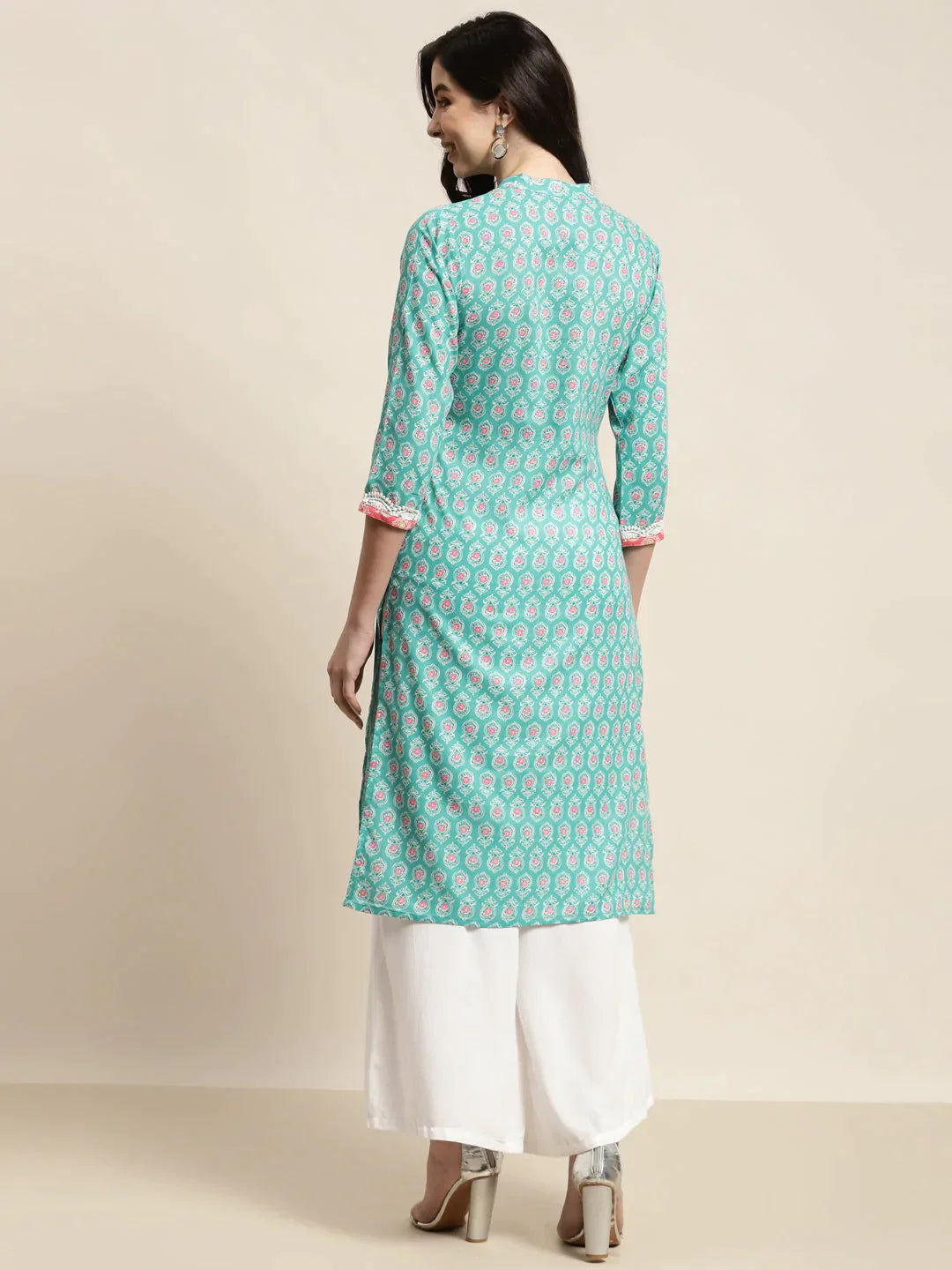 Women's Ethnic Motifs Thread Work Kurta - Taantav