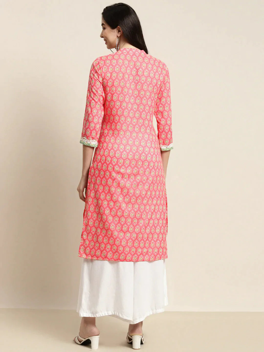 Women's Ethnic Motifs Thread Work Kurta - Taantav