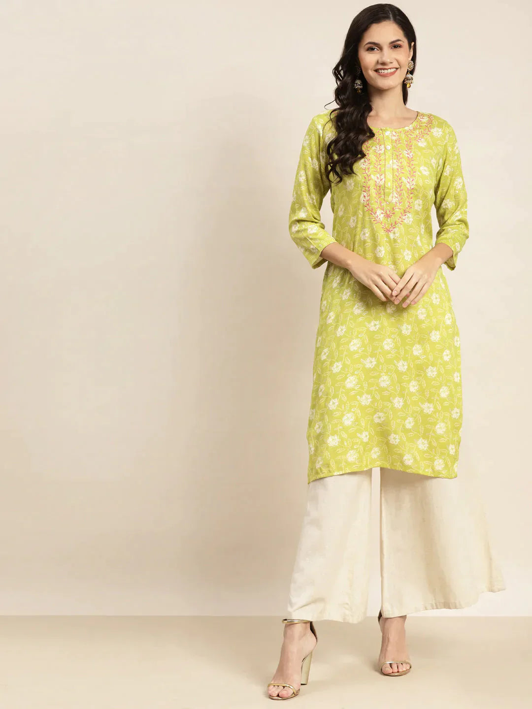 Women's Floral Printed Embroidered Detail Kurta - Taantav