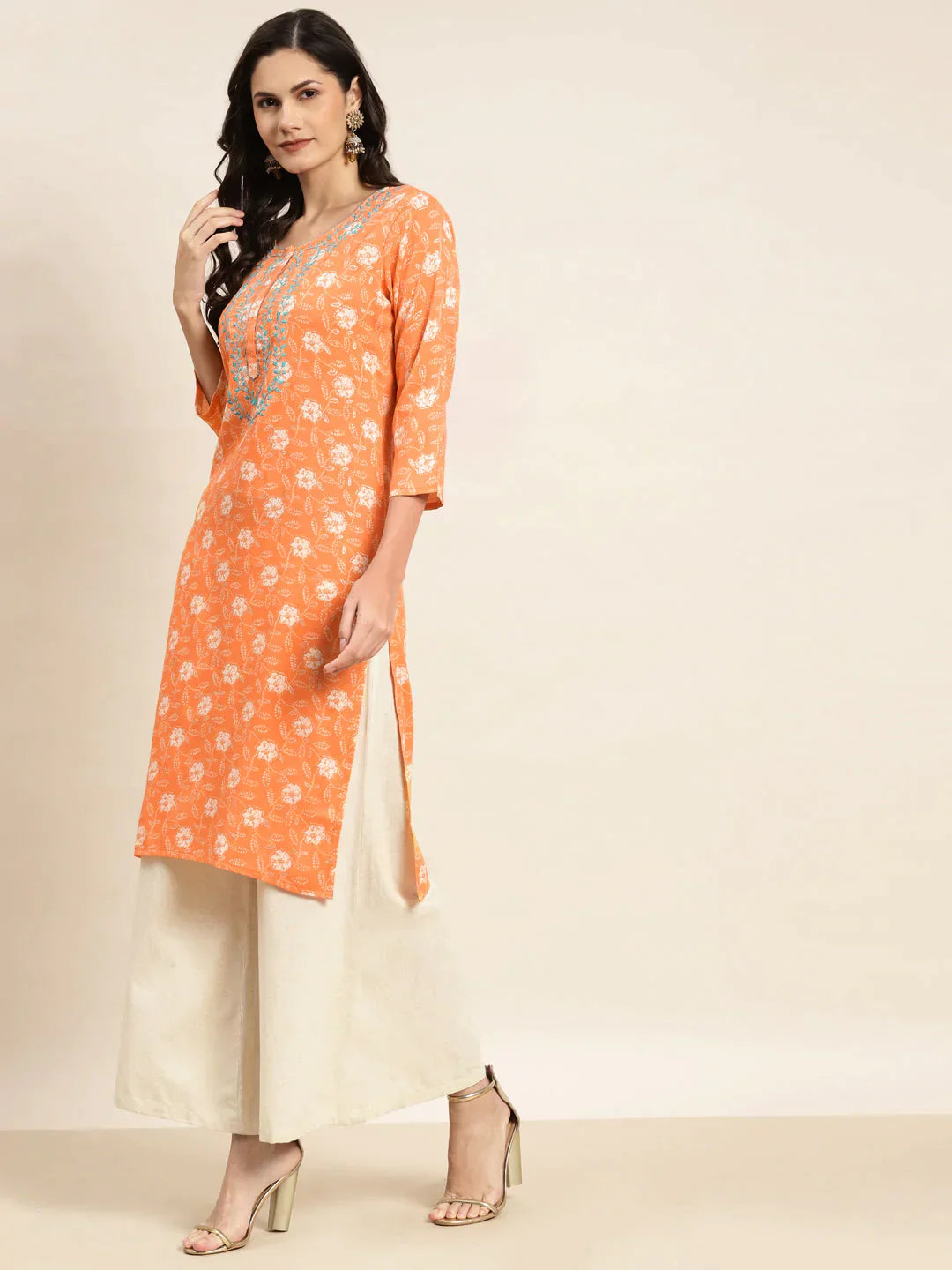 Women's Floral Printed Embroidered Detail Kurta - Taantav