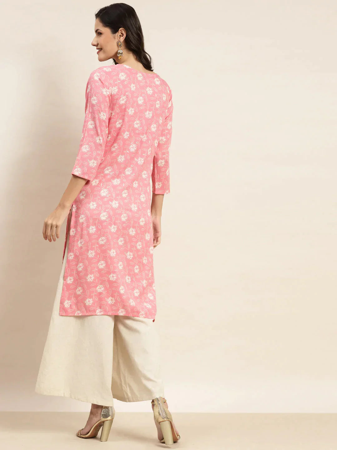 Women's Floral Printed Embroidered Detail Kurta - Taantav