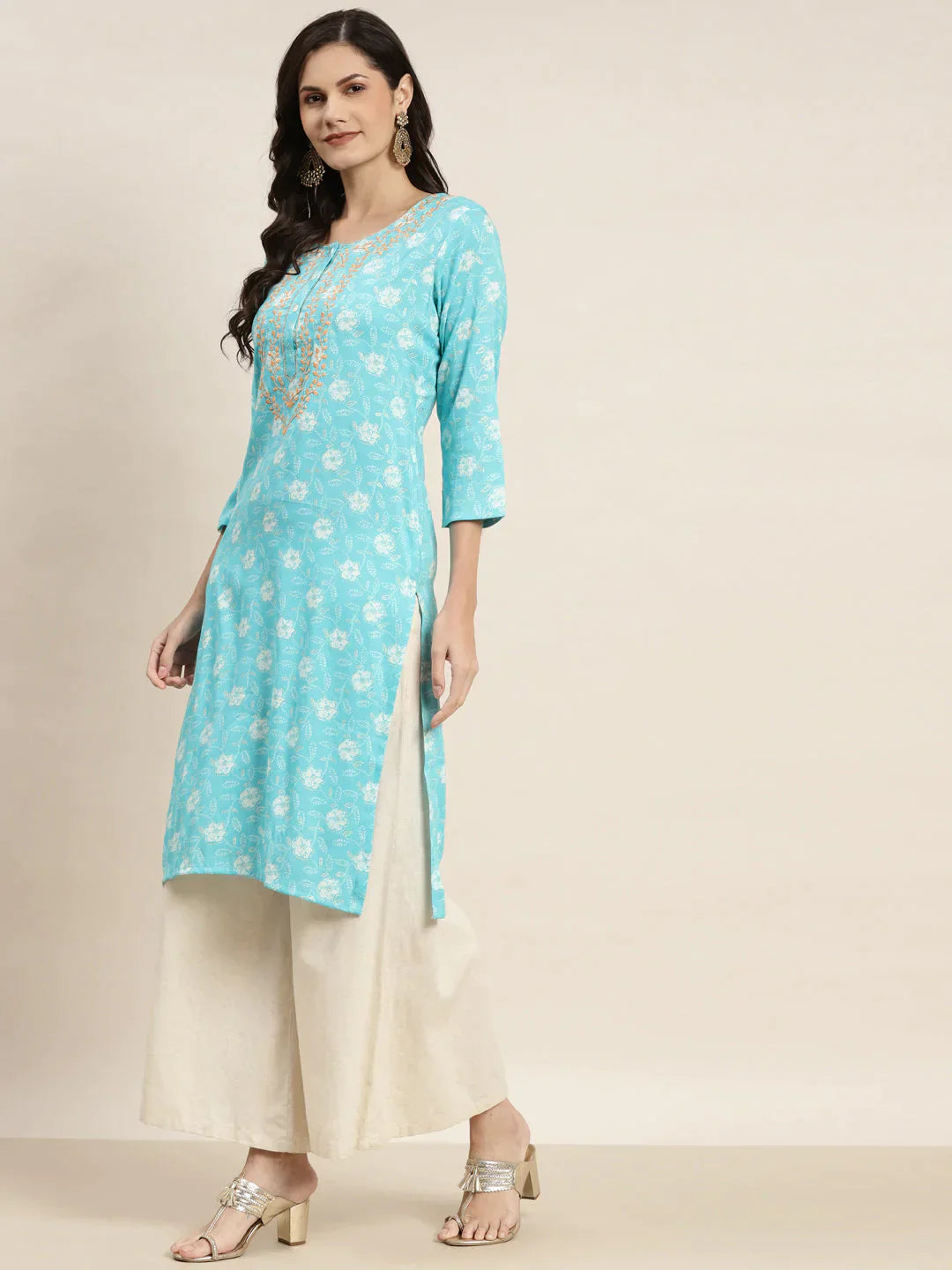 Women's Floral Printed Embroidered Detail Kurta - Taantav