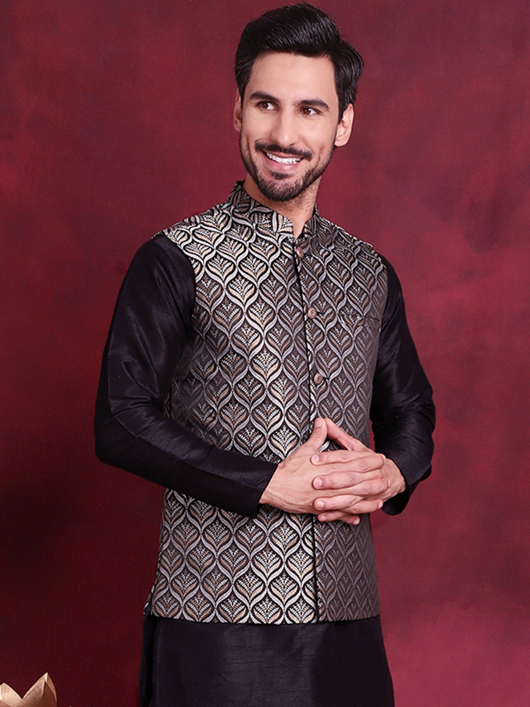 Men's Woven Design Nehru Jacket - Taantav