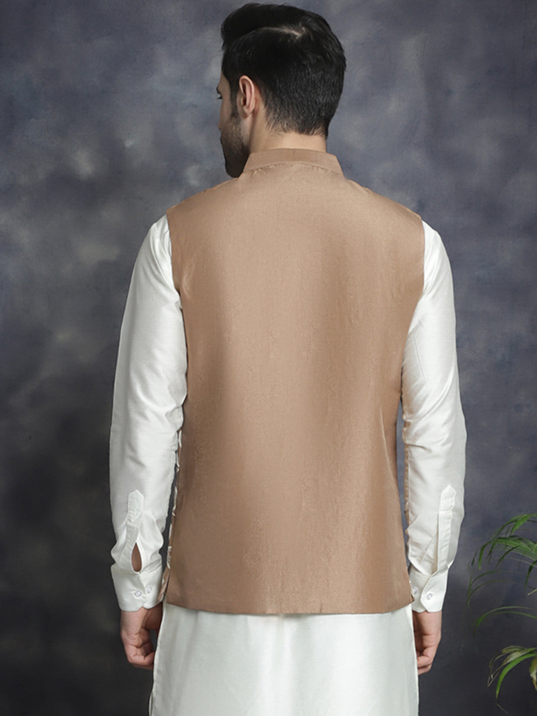 Men's embroidered Nehru Jacket - Taantav