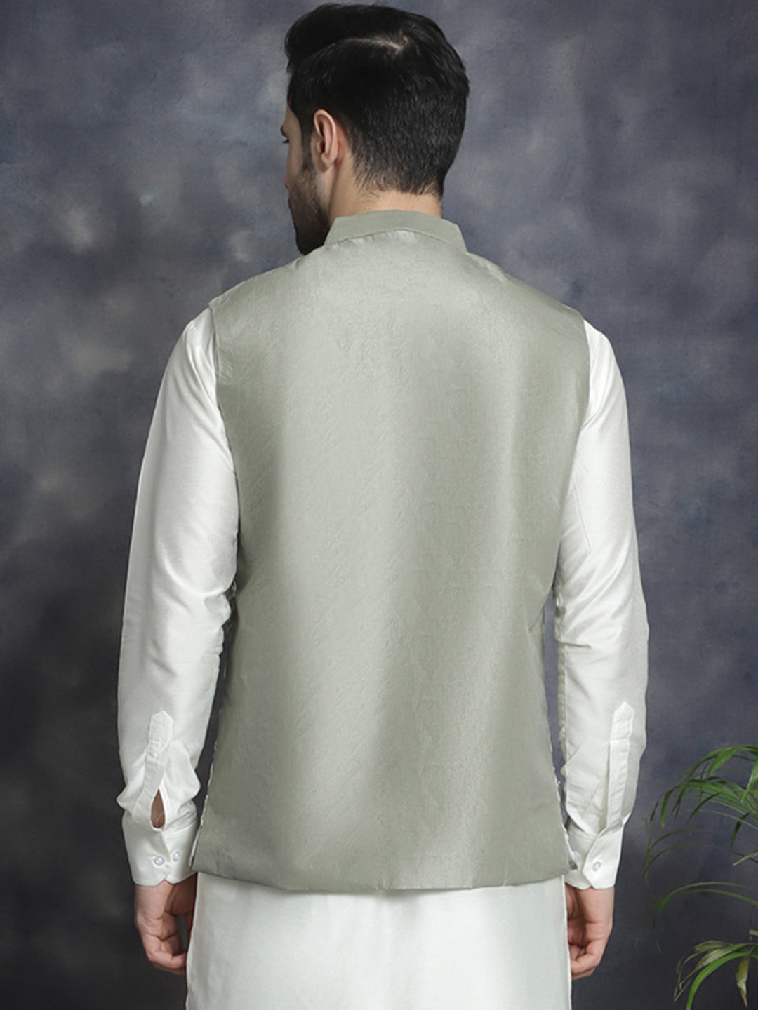 Men's embroidered Nehru Jacket - Taantav