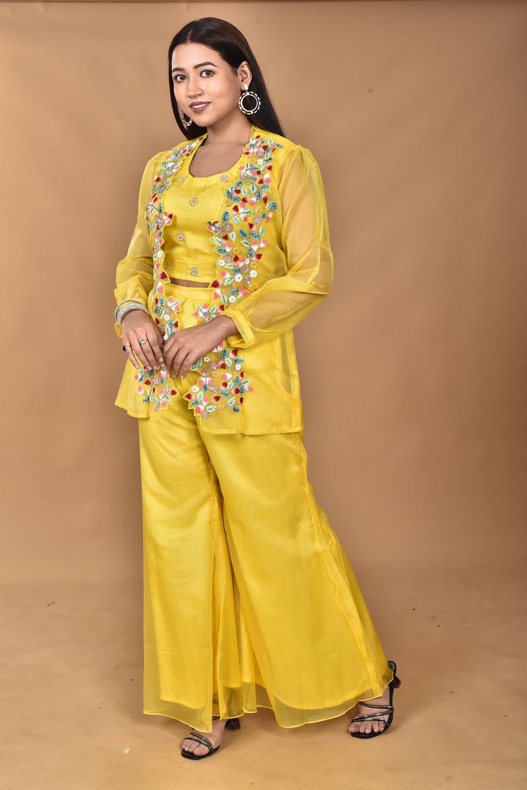Color_YELLOW