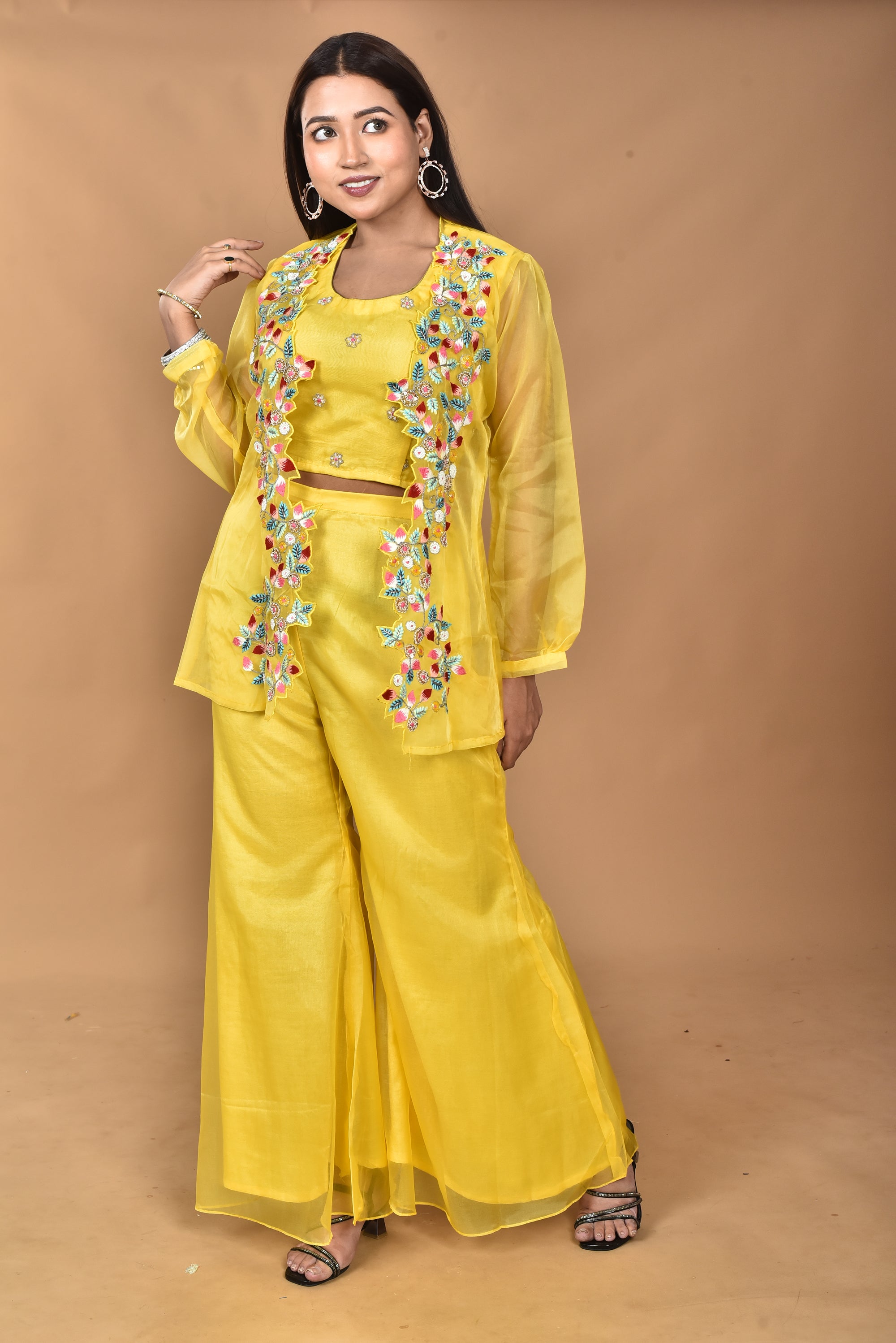 Color_YELLOW