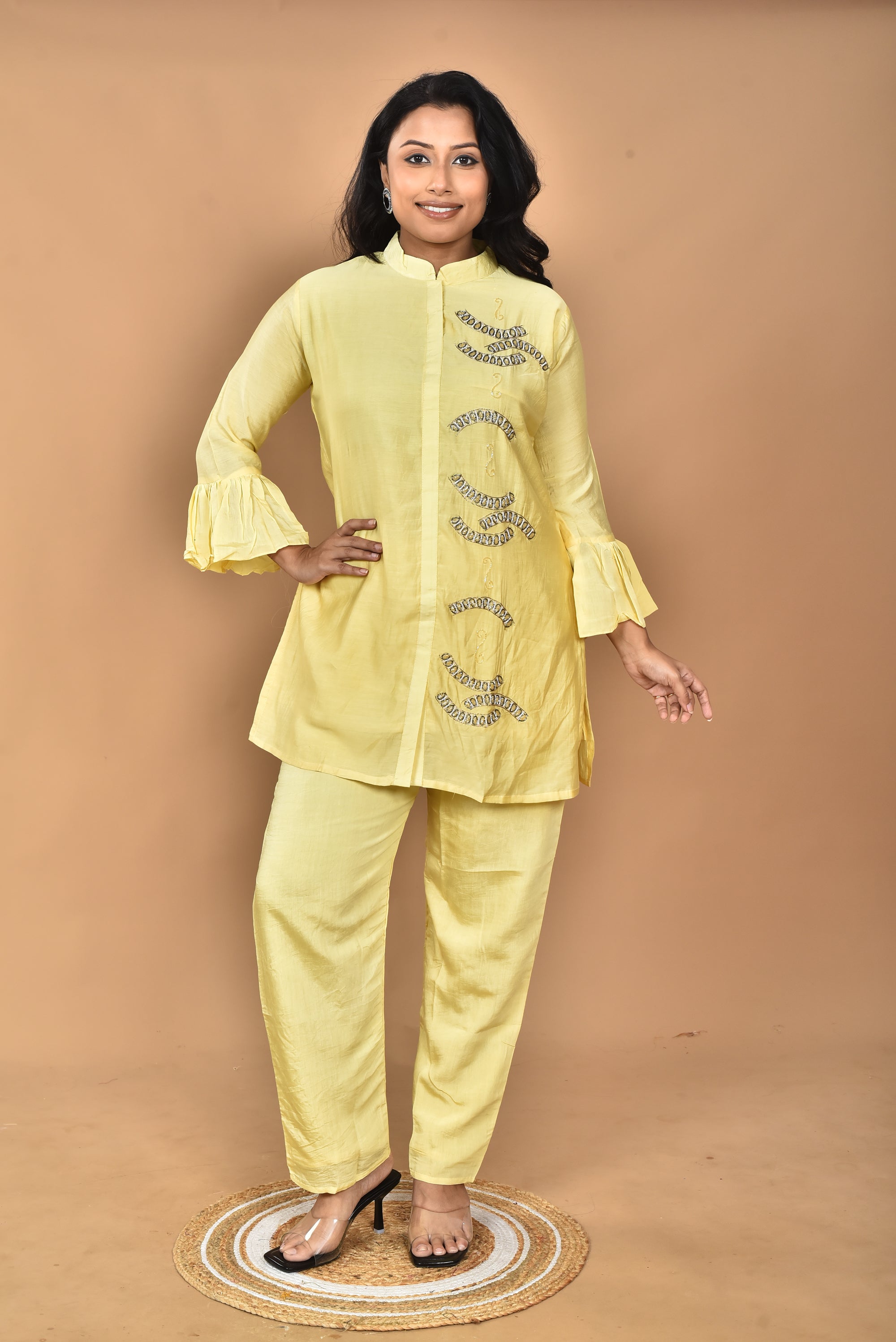 Color_YELLOW