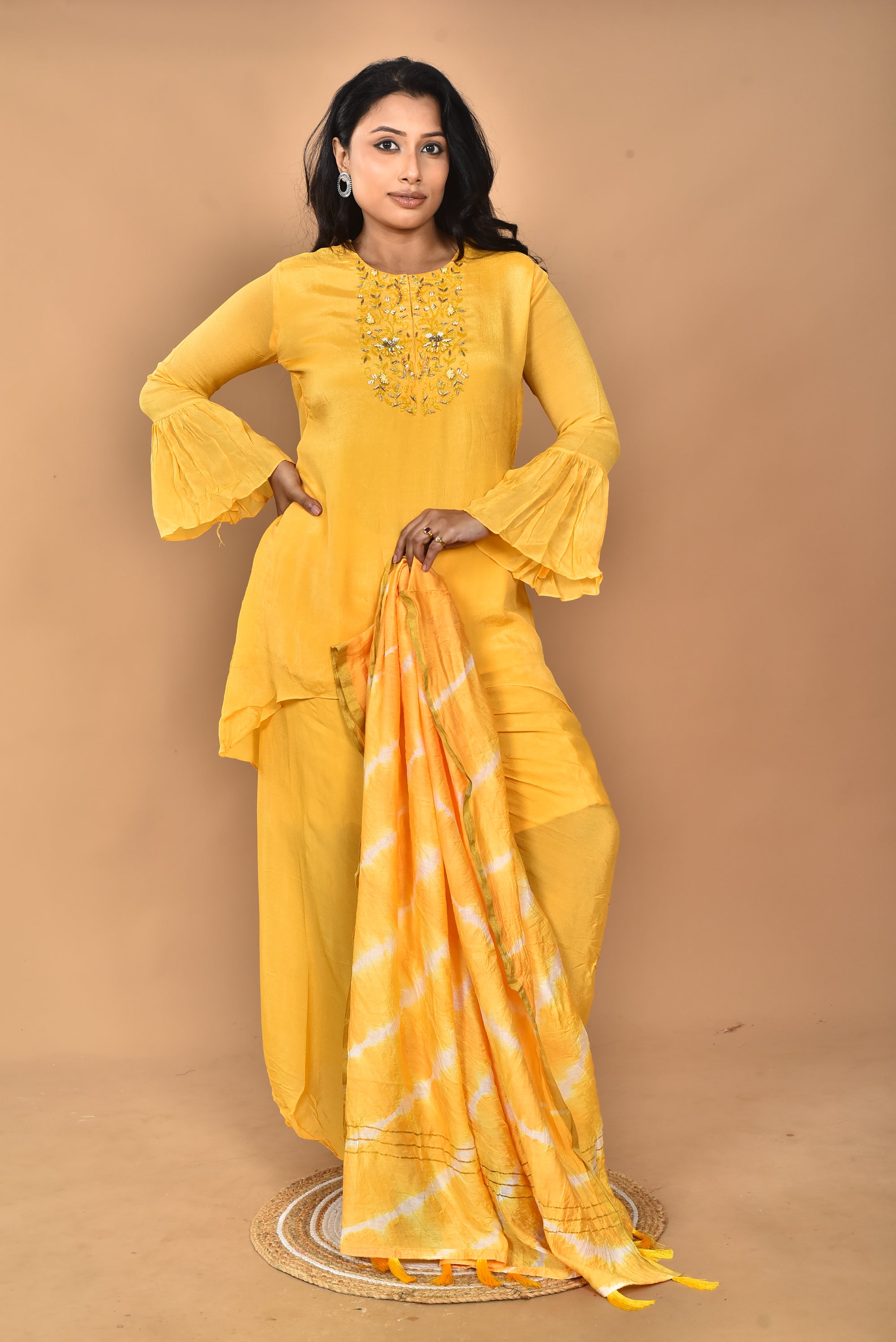 Color_YELLOW