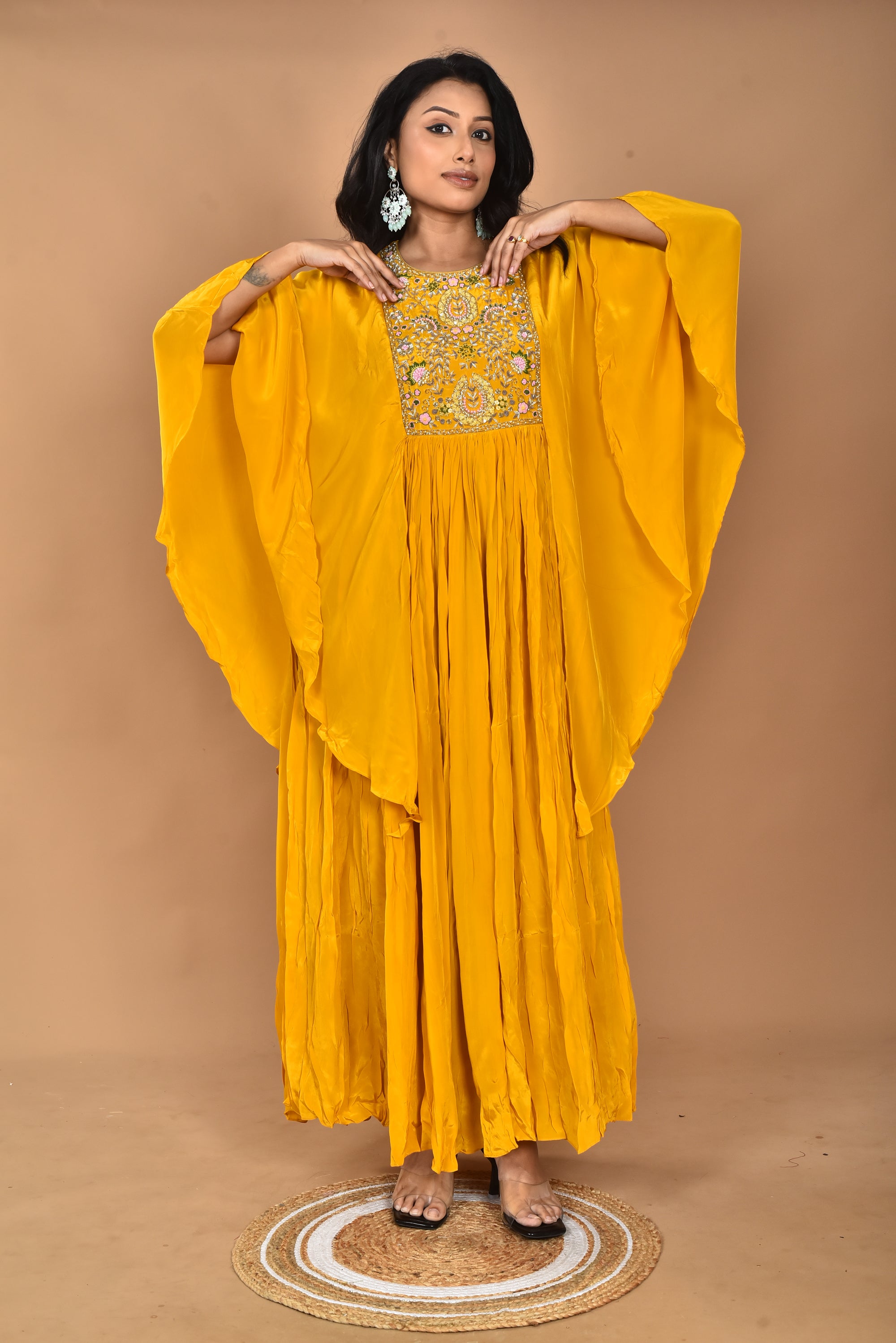 Color_YELLOW
