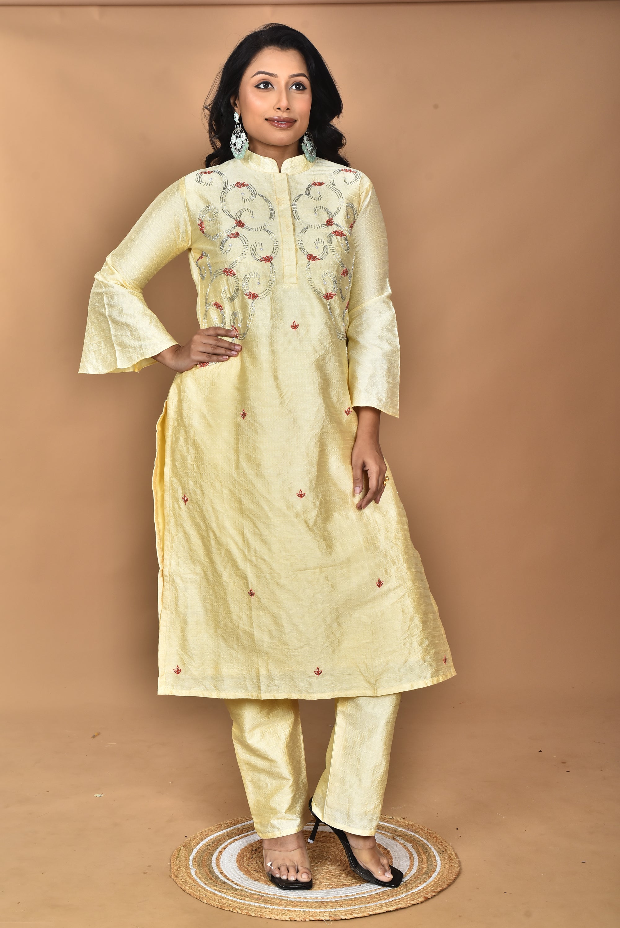 Color_YELLOW